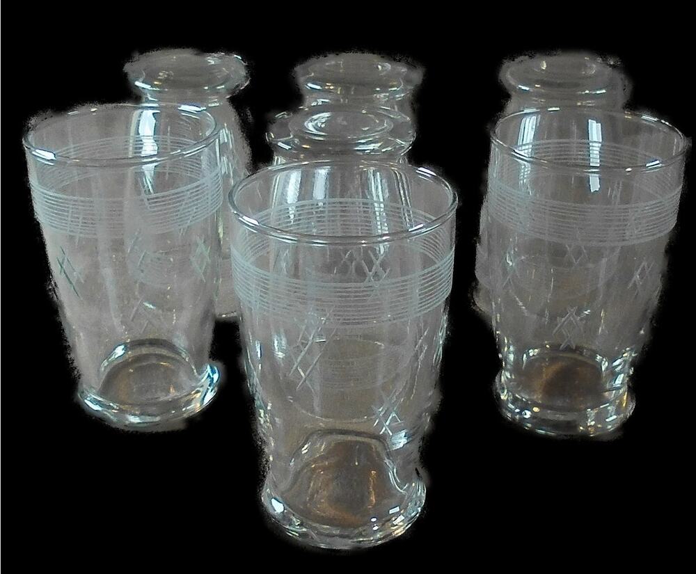 Crosshatch Etched Clear Glass 10 ox Tumblers with Banded Tops Set of 7 Vintage
